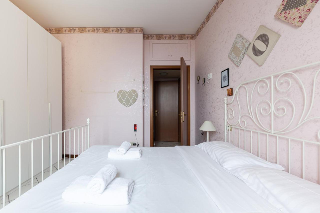 Bnbutler Torelli - Grazioso E Luminoso Bilocale Lägenhet Milano Exteriör bild